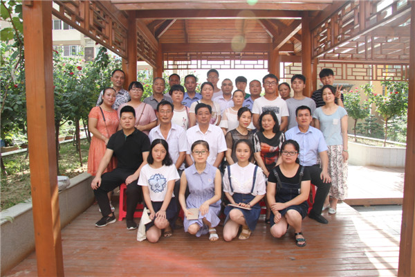 又是一年金秋季，助學(xué)圓夢暖人心----2017年寶業(yè)集團(tuán)“金秋助學(xué)”活動圓滿結(jié)束
